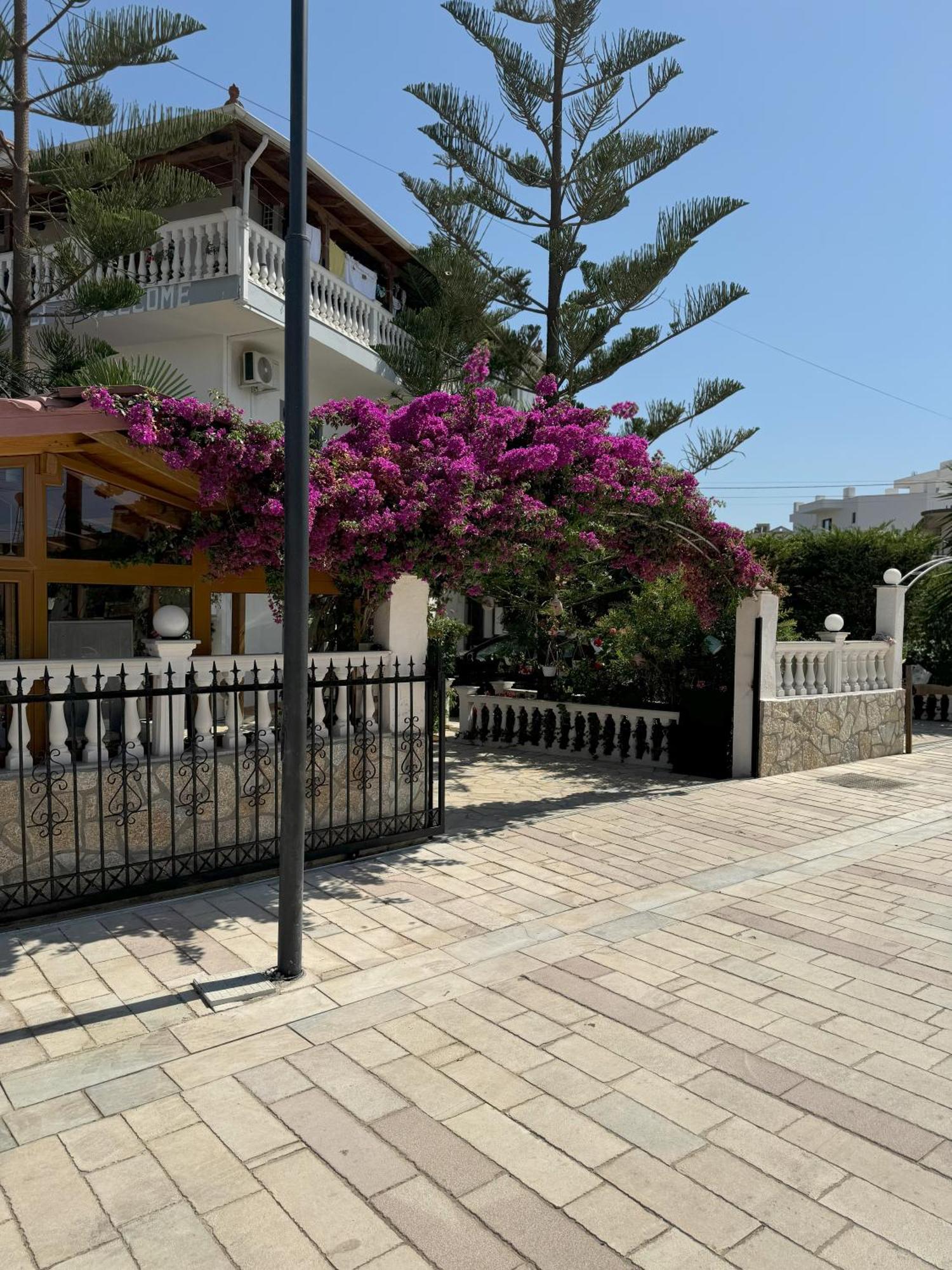 Garden Villa Veli Ksamil Eksteriør billede