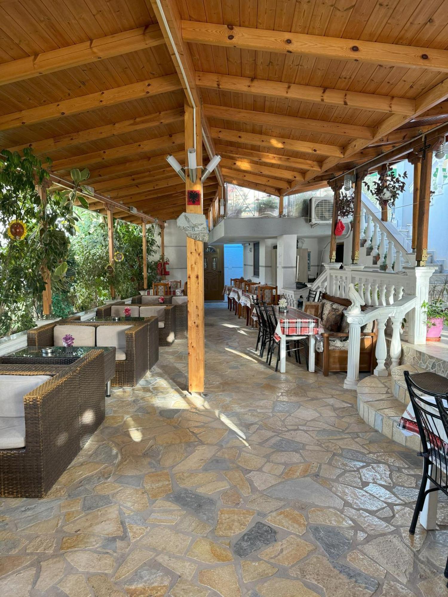 Garden Villa Veli Ksamil Eksteriør billede