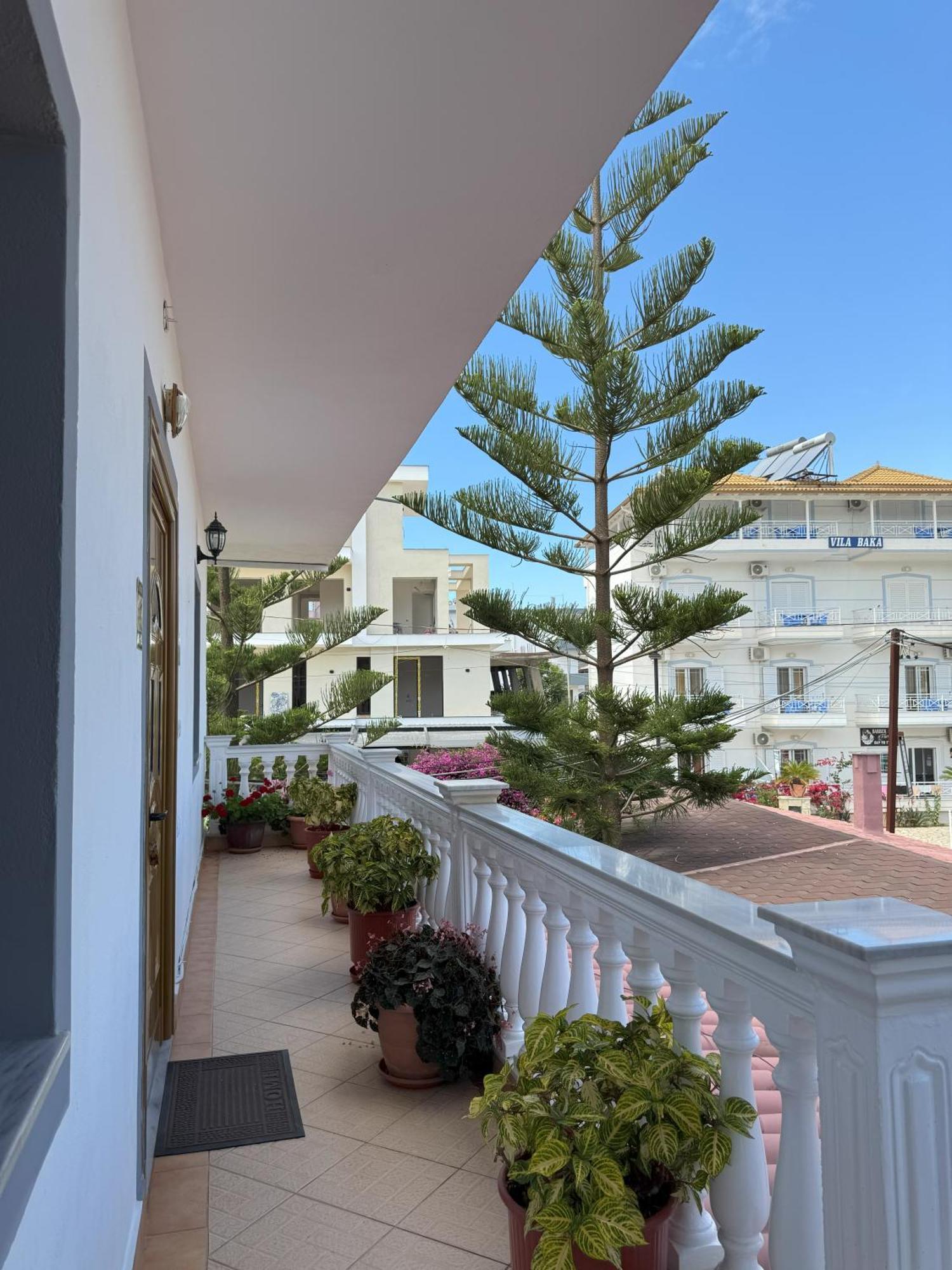 Garden Villa Veli Ksamil Eksteriør billede
