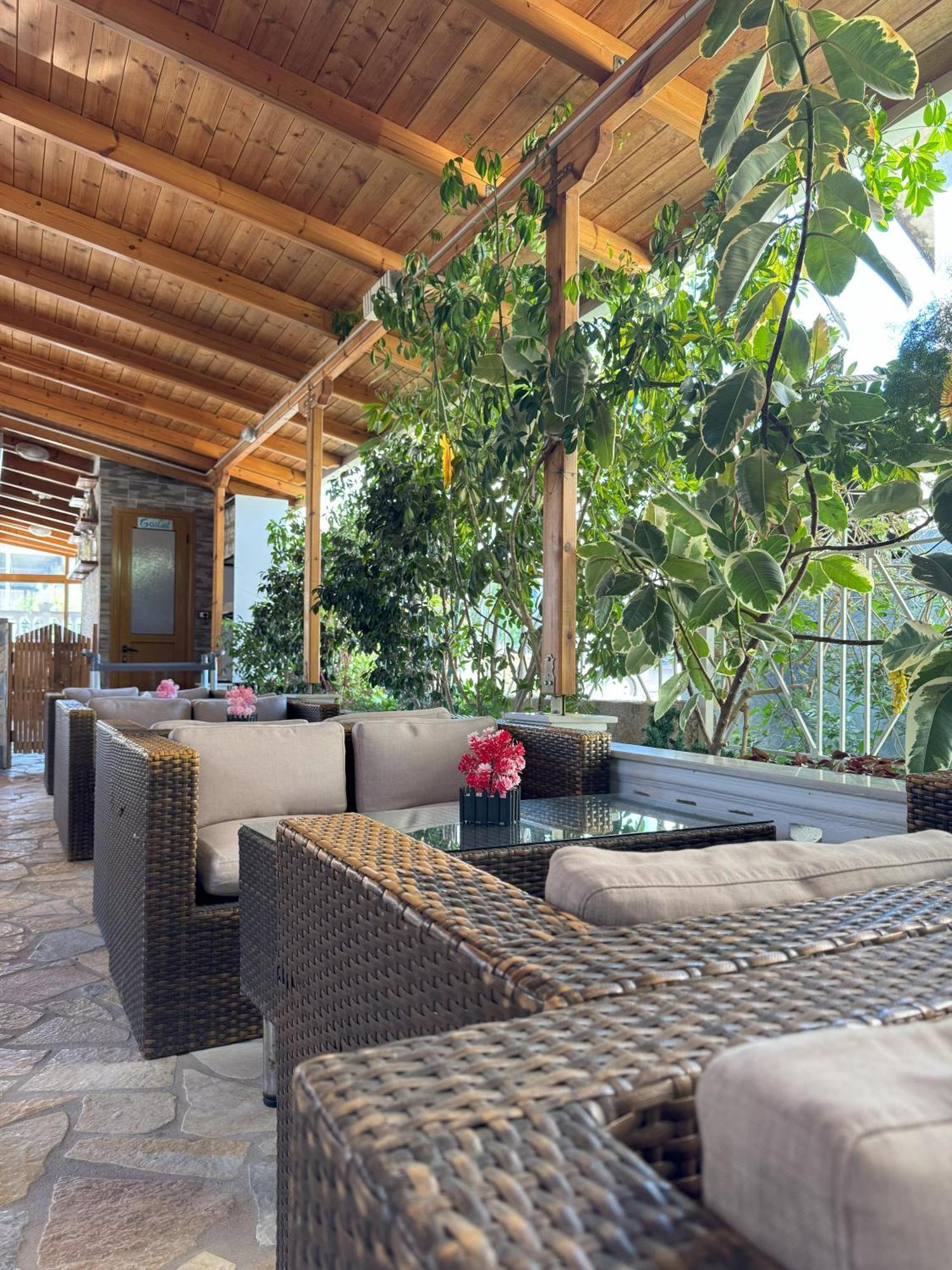 Garden Villa Veli Ksamil Eksteriør billede